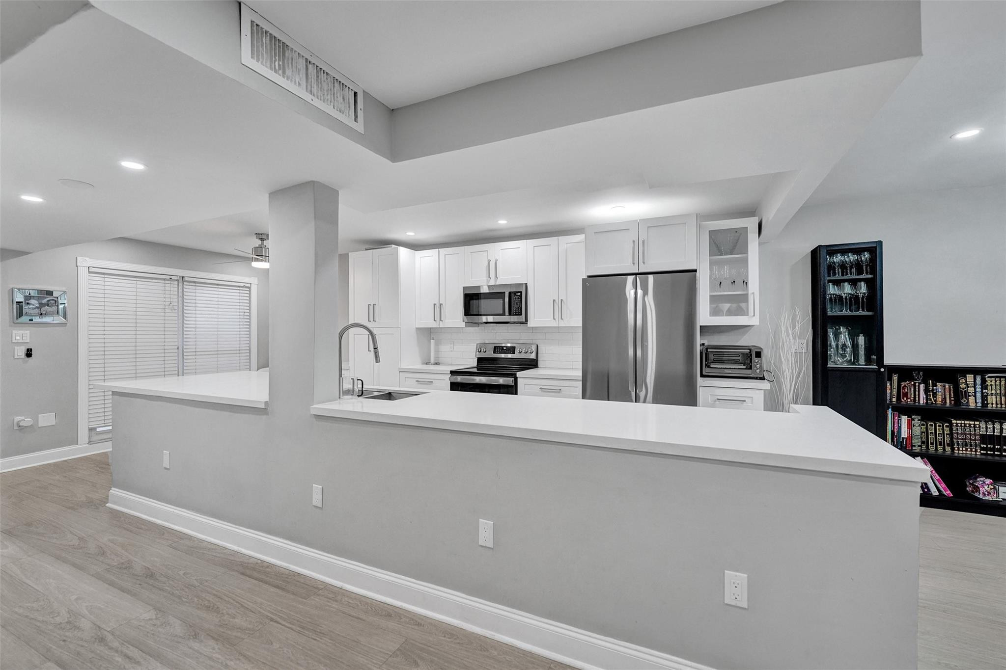 3301 Raleigh Street, Unit 4B Hollywood, FL 33021 - Photo 15 of 54 Photo 15