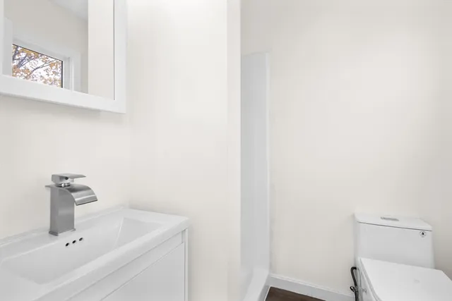 $545,000 | 25 Lakeview Street, Blackstone, MA 01504