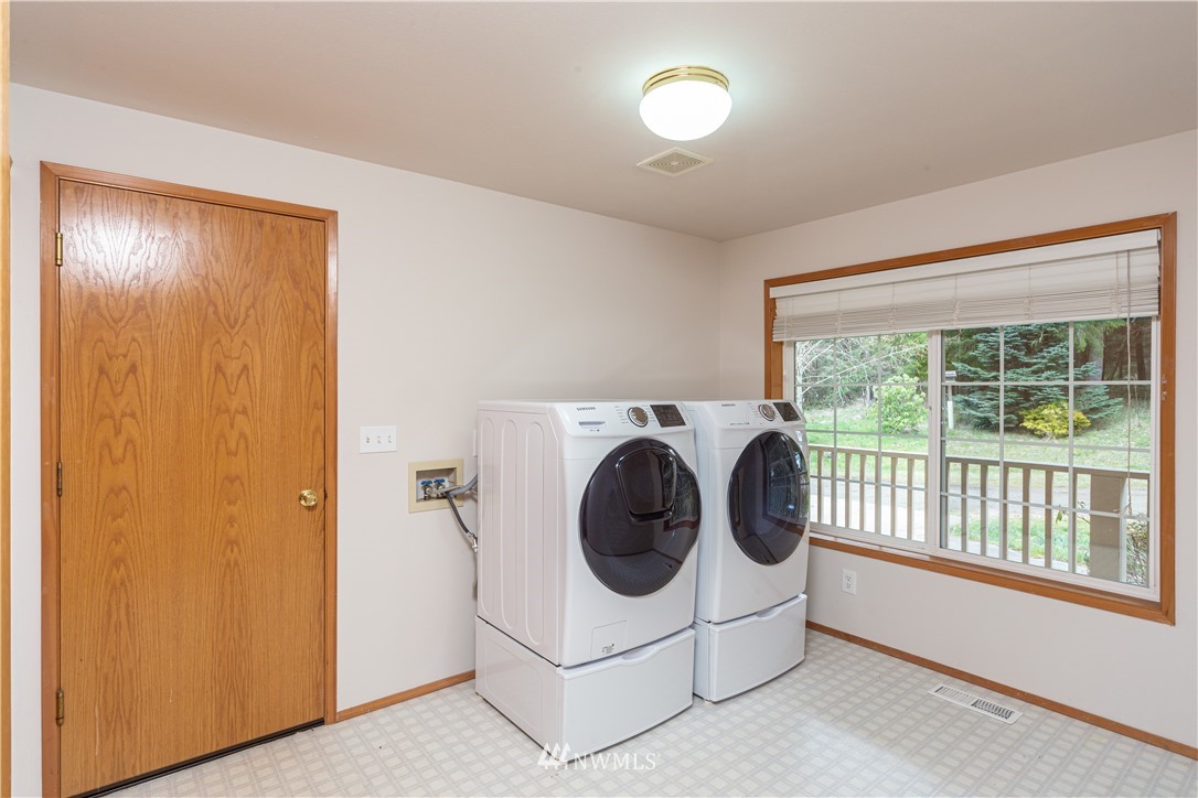94 Blue Mountain Road Chimacum, WA 98325 - Photo 17 of 38 Gallery Image 17