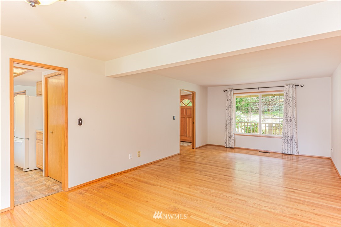 94 Blue Mountain Road Chimacum, WA 98325 - Photo 5 of 38 Gallery Image 5
