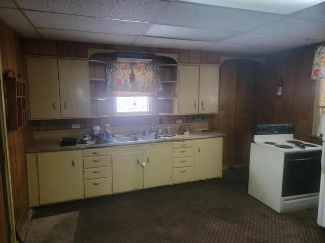 $114,000 | 178 4th Street, Aurora, IN 47001