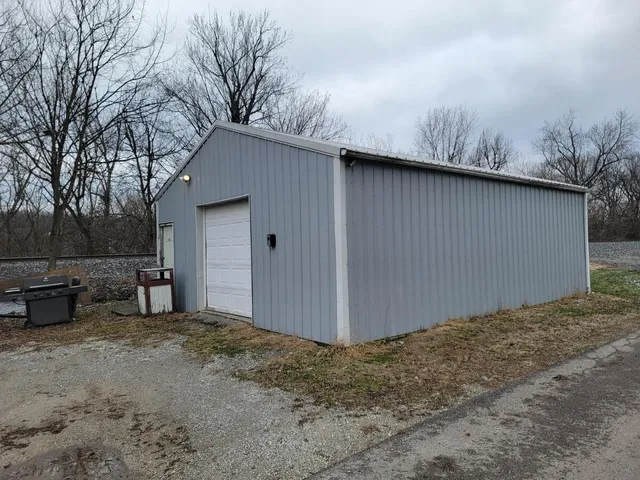 $114,000 | 178 4th Street, Aurora, IN 47001