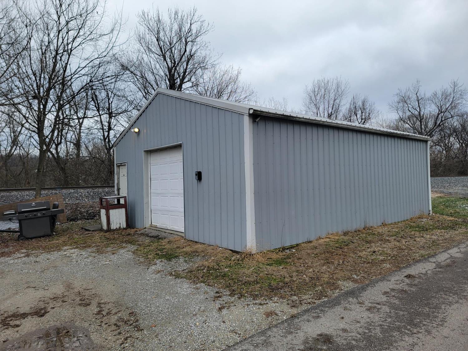 178 4th Street Aurora, IN 47001 - Photo 2 of 19