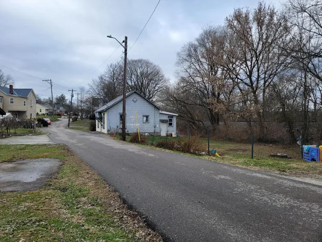 $114,000 | 178 4th Street, Aurora, IN 47001