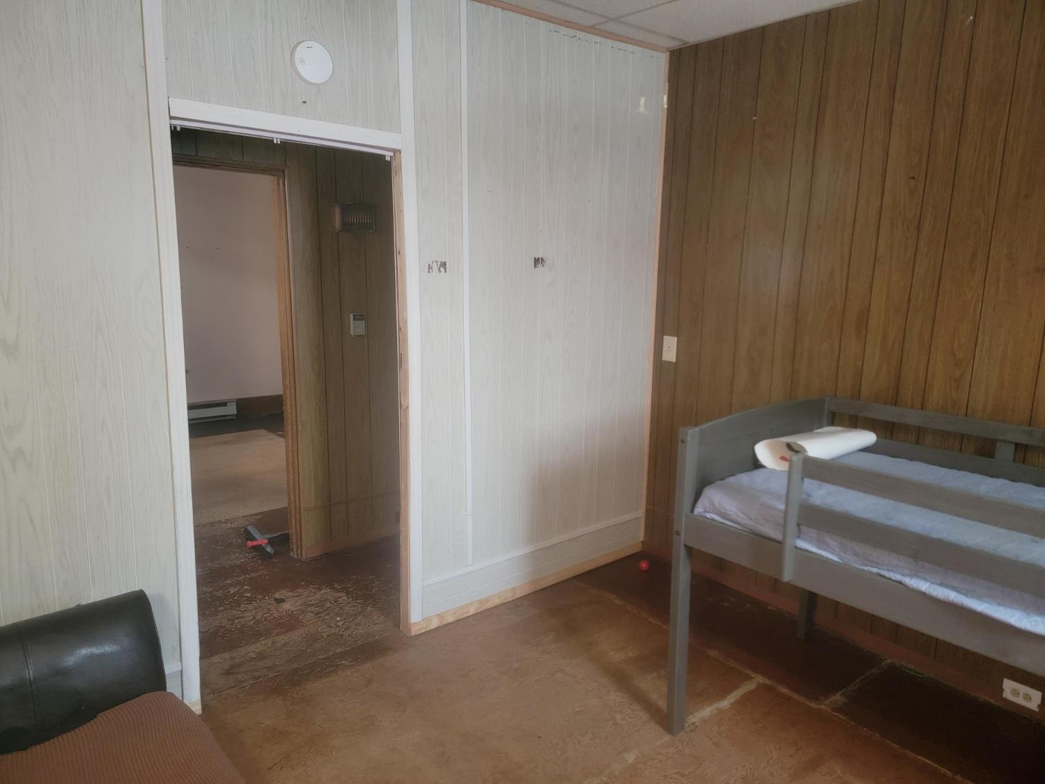 178 4th Street Aurora, IN 47001 - Photo 7 of 19