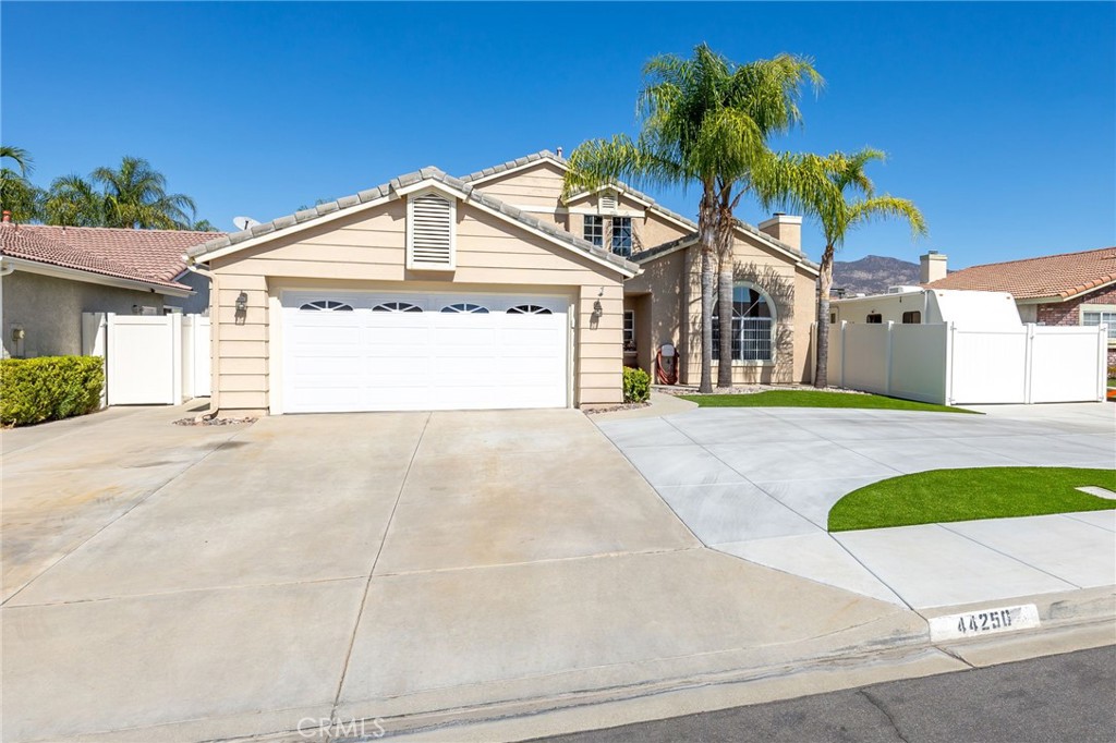 44250 Merced Road Hemet, CA 92544 - Photo 3 of 29 Gallery Image 3