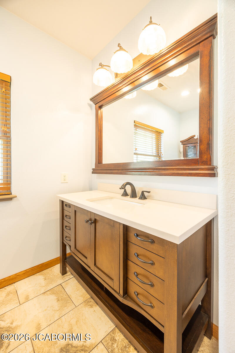 8415 Rte Aa Russellville, MO 65074 - Photo 27 of 63 d4 Bath 2