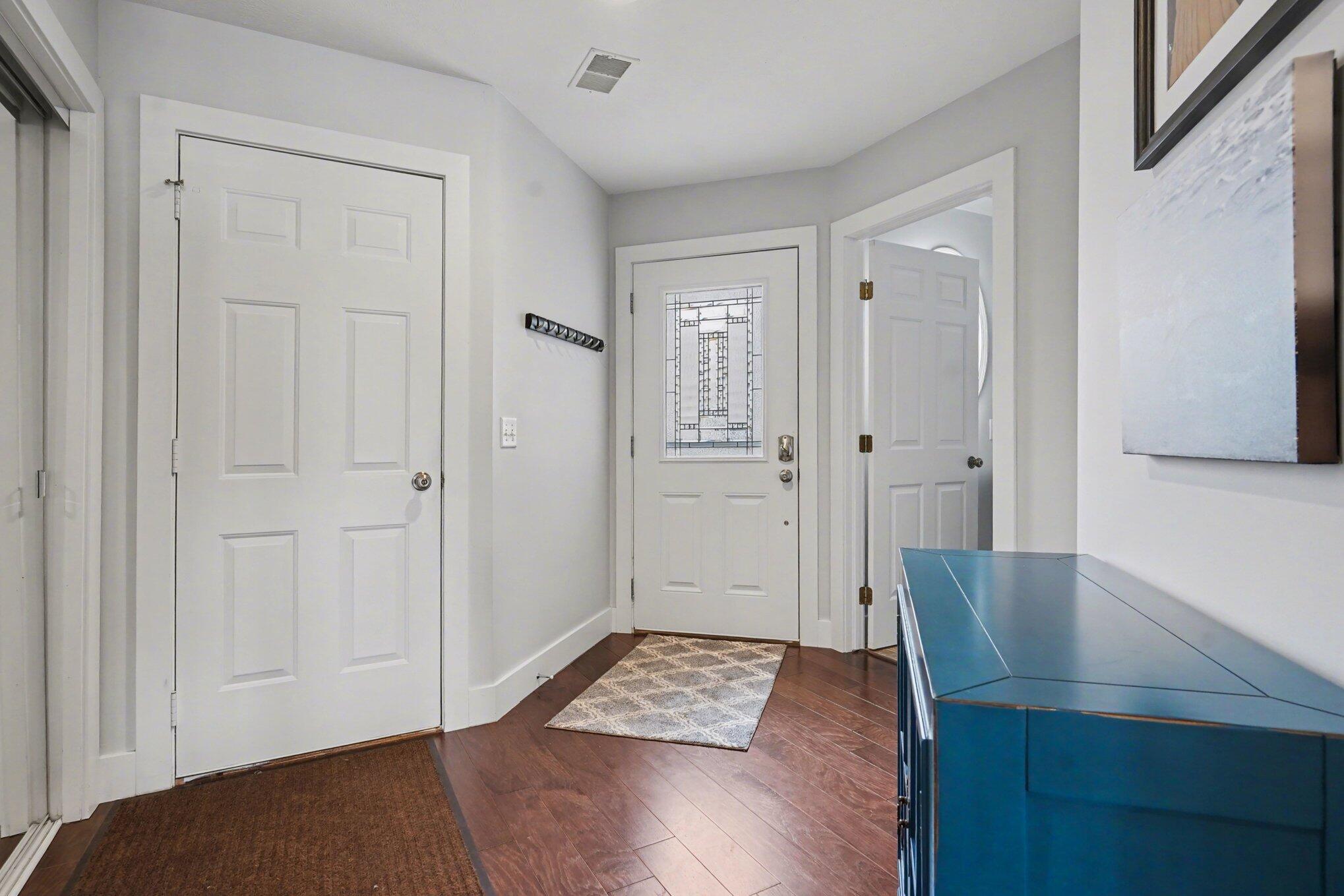 923 West Savidge Street Spring Lake, MI 49456 - Photo 13 of 28 013_file_8242