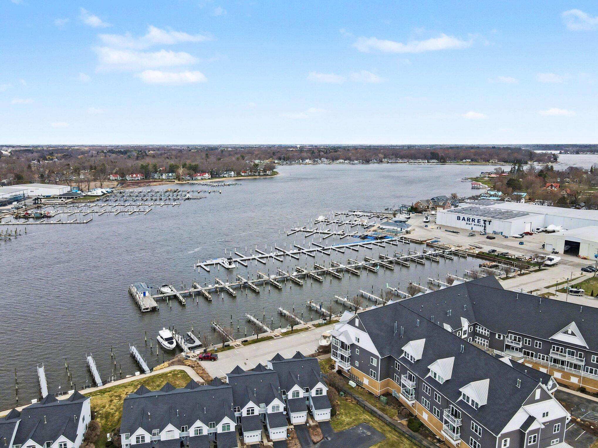 923 West Savidge Street Spring Lake, MI 49456 - Photo 25 of 28 025_file_9817