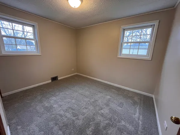 $199,999 | 21406 Jean Avenue, Matteson, IL 60443