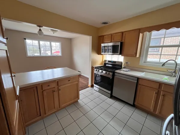 $199,999 | 21406 Jean Avenue, Matteson, IL 60443