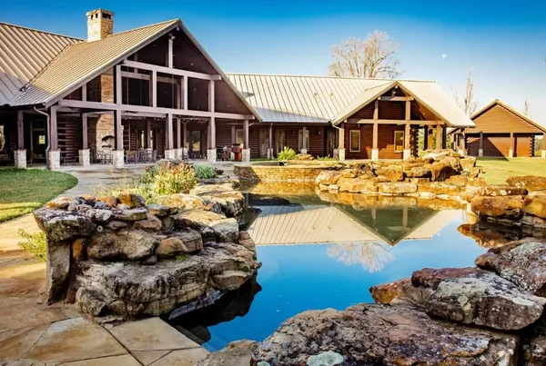 a picture of city view with outdoor space