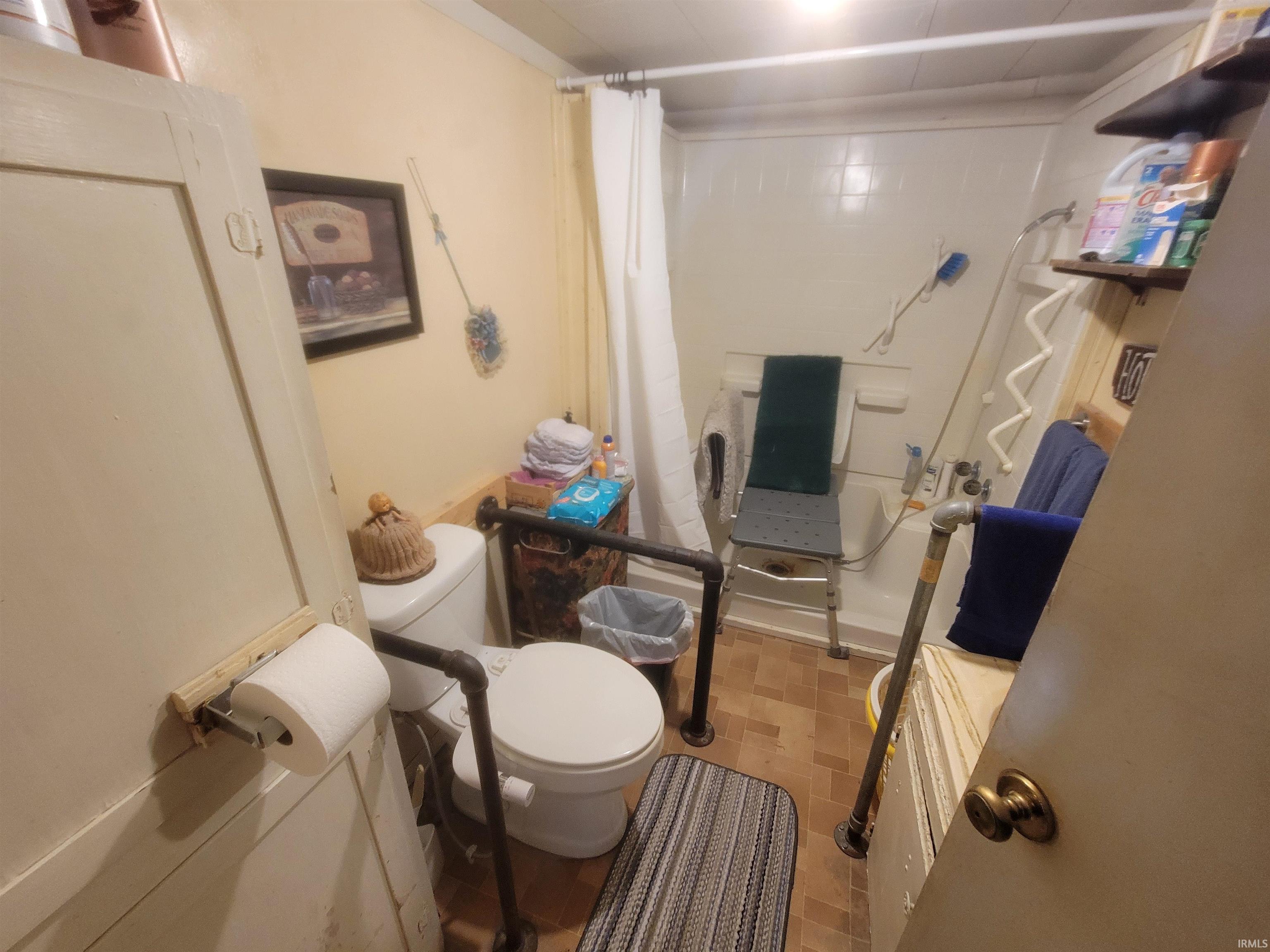 460 East Maple Street Pennville, IN 47369 - Photo 6 of 13