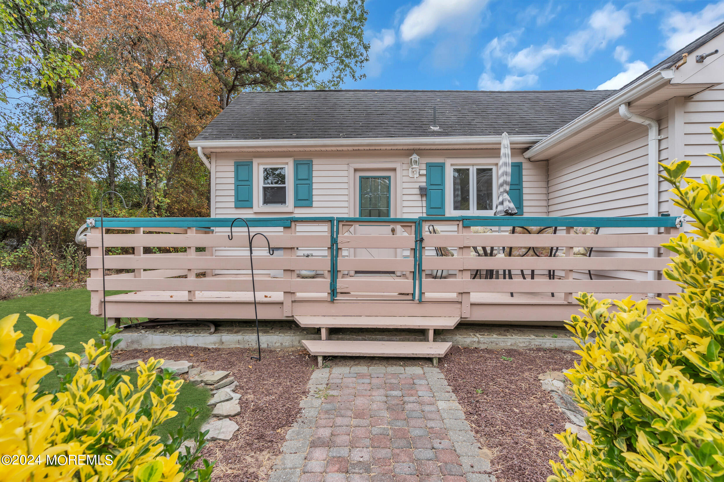 1126 Toms River Road Jackson, NJ 08527 - Photo 19 of 38 a view of a house with a yard