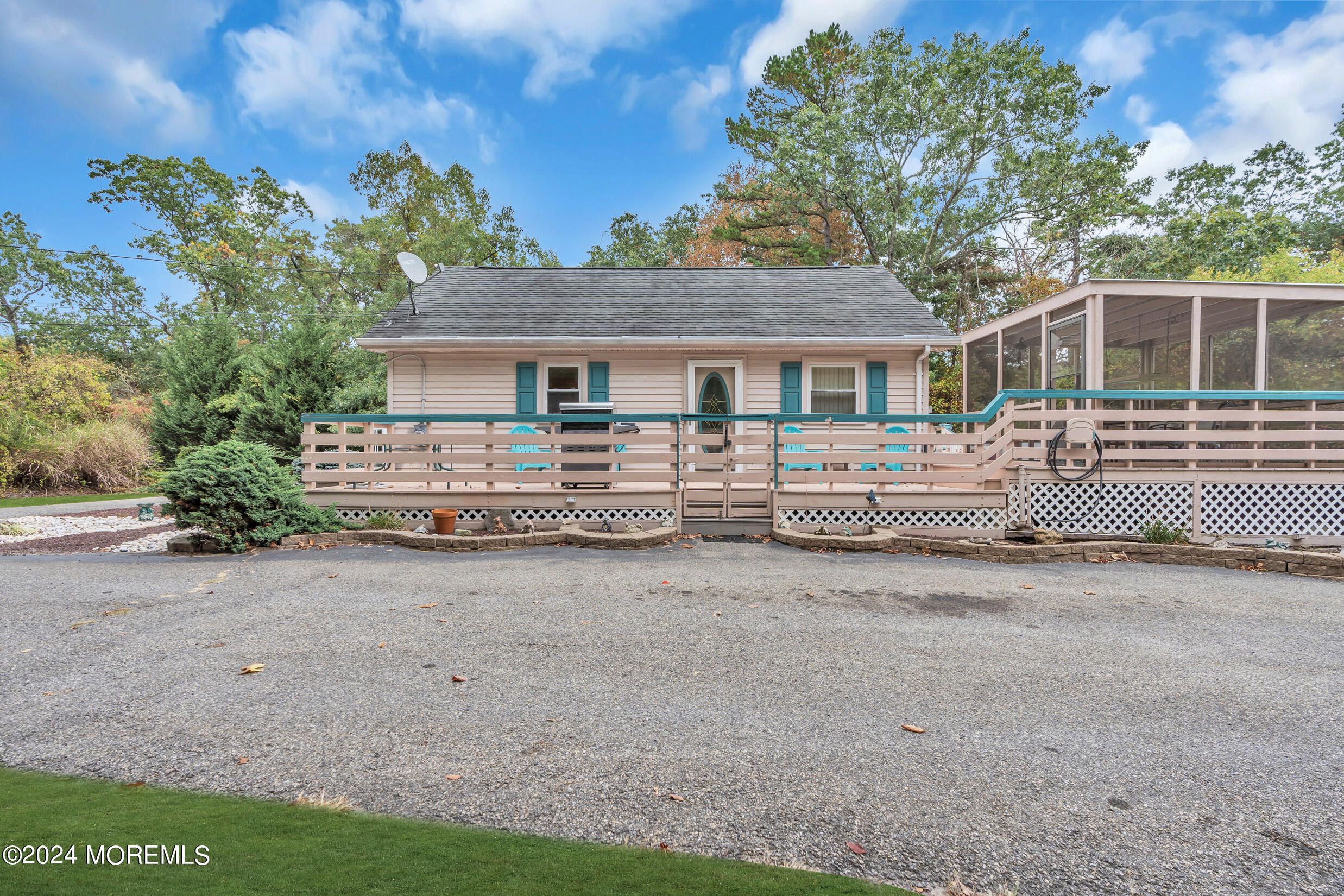 1126 Toms River Road Jackson, NJ 08527 - Photo 22 of 38 front view of a house with a yard