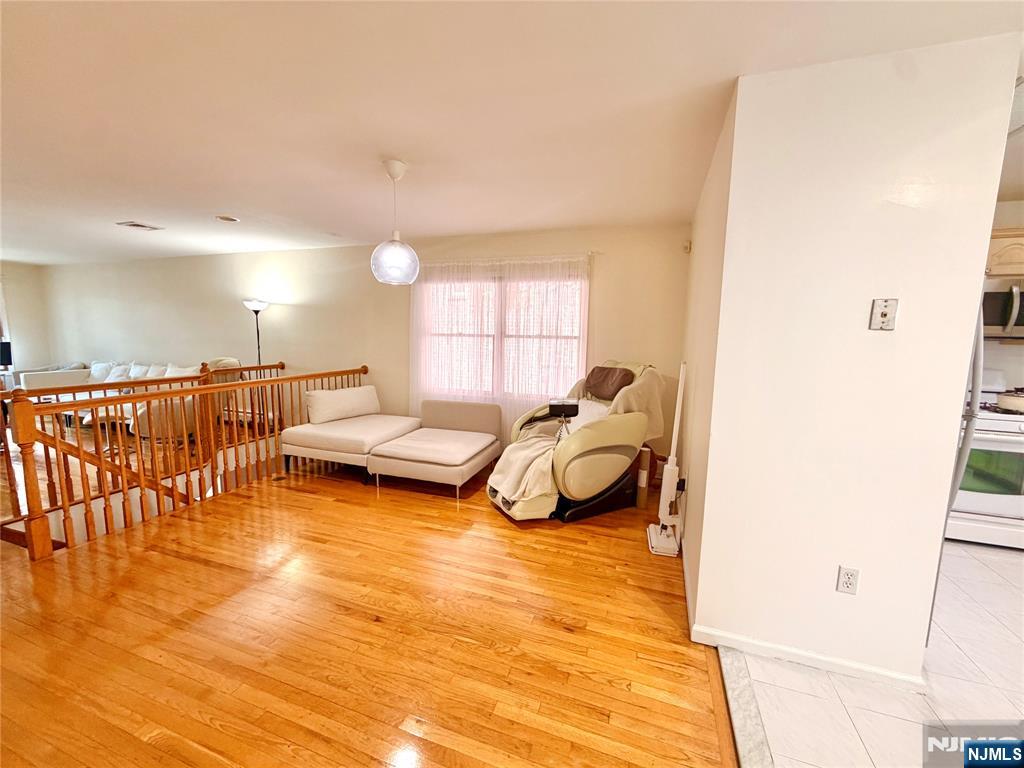 372 Chestnut Street Ridgefield, NJ 07657 - Photo 17 of 26