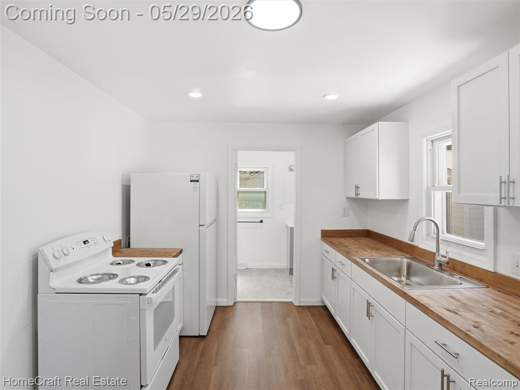 31245 Beverly Road Romulus, MI 48174 - Photo 11 of 24
