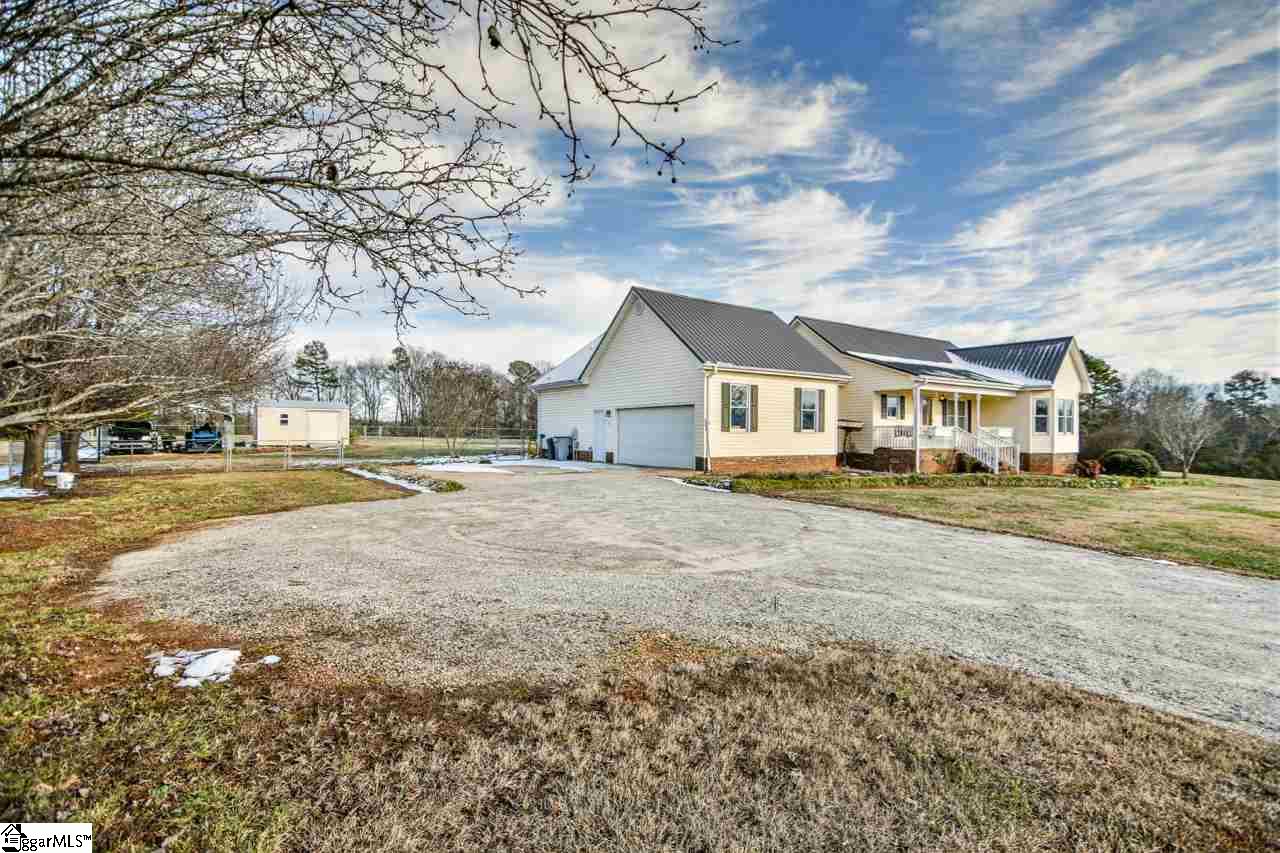 104 Parker Slatton Road Simpsonville, SC 29681 - Photo 2 of 29 Gallery Image 2