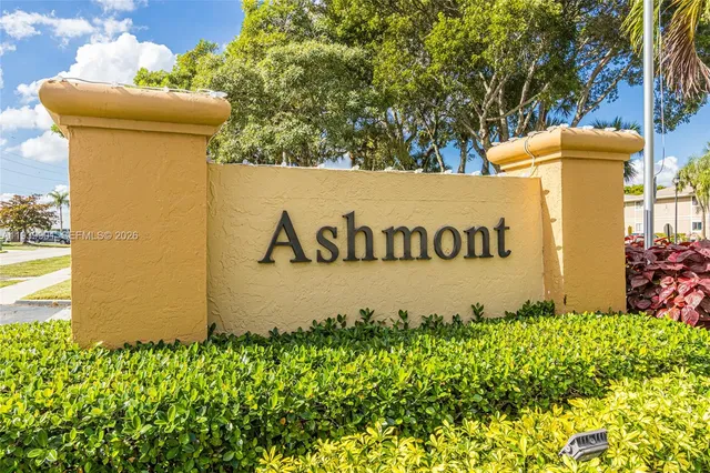 $200,000 | 7552 Ashmont Circle, Unit 310, Tamarac, FL 33321