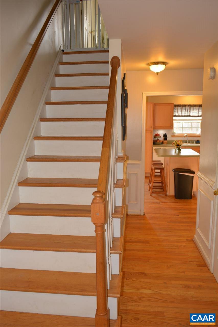 1 Riverside Drive Palmyra, VA 22963 - Photo 5 of 26 a view of entryway and hall with wooden floor