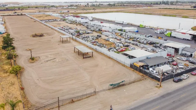 $1,999,000 | 3232 South Elm Avenue, Fresno, CA 93706