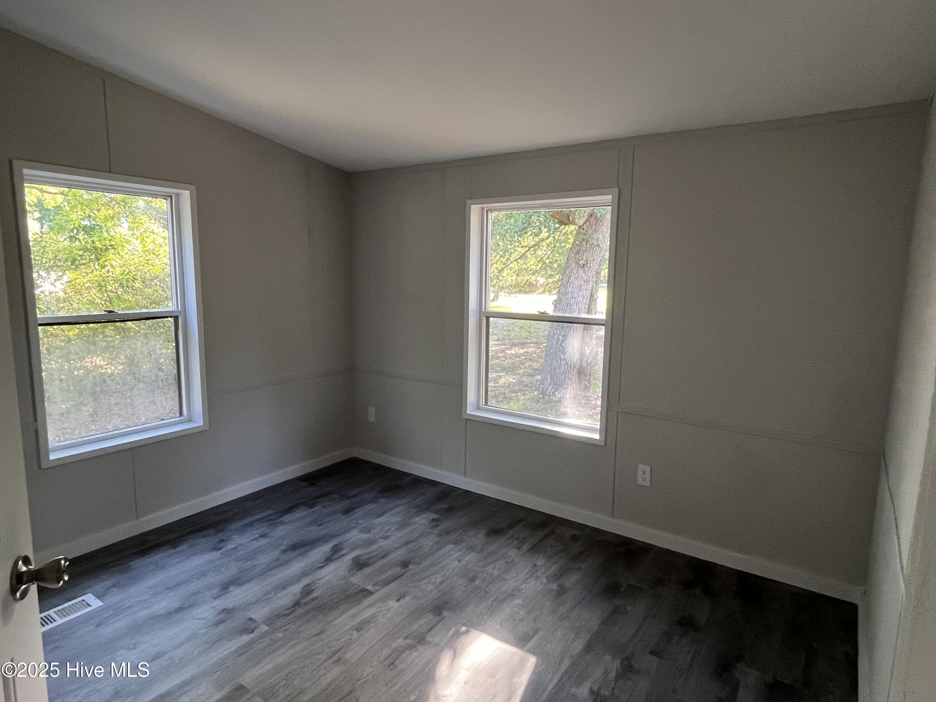 202 Susans Drive Hampstead, NC 28443 - Photo 15 of 18 Bedroom #2