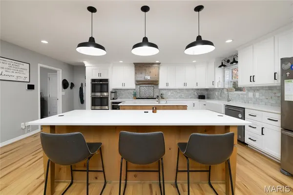 $769,000 | 24939 Stormbreak Drive, Laquey, MO 65534