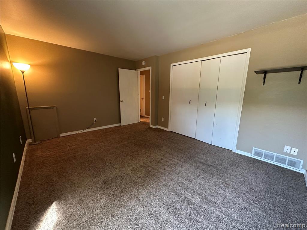 32005 West 12 Mile Road, Unit 207 Farmington, MI 48334 - Photo 7 of 17