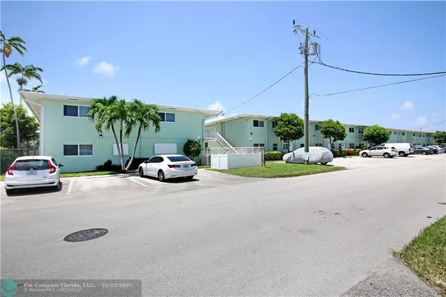$135,000 | 2100 Northeast 38th Street, Unit 222, Lighthouse Point, FL 33064