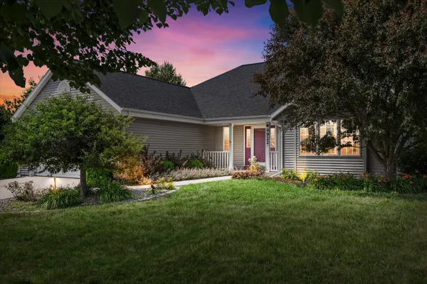 $469,900 | 4922 26th Street, Kenosha, WI 53144