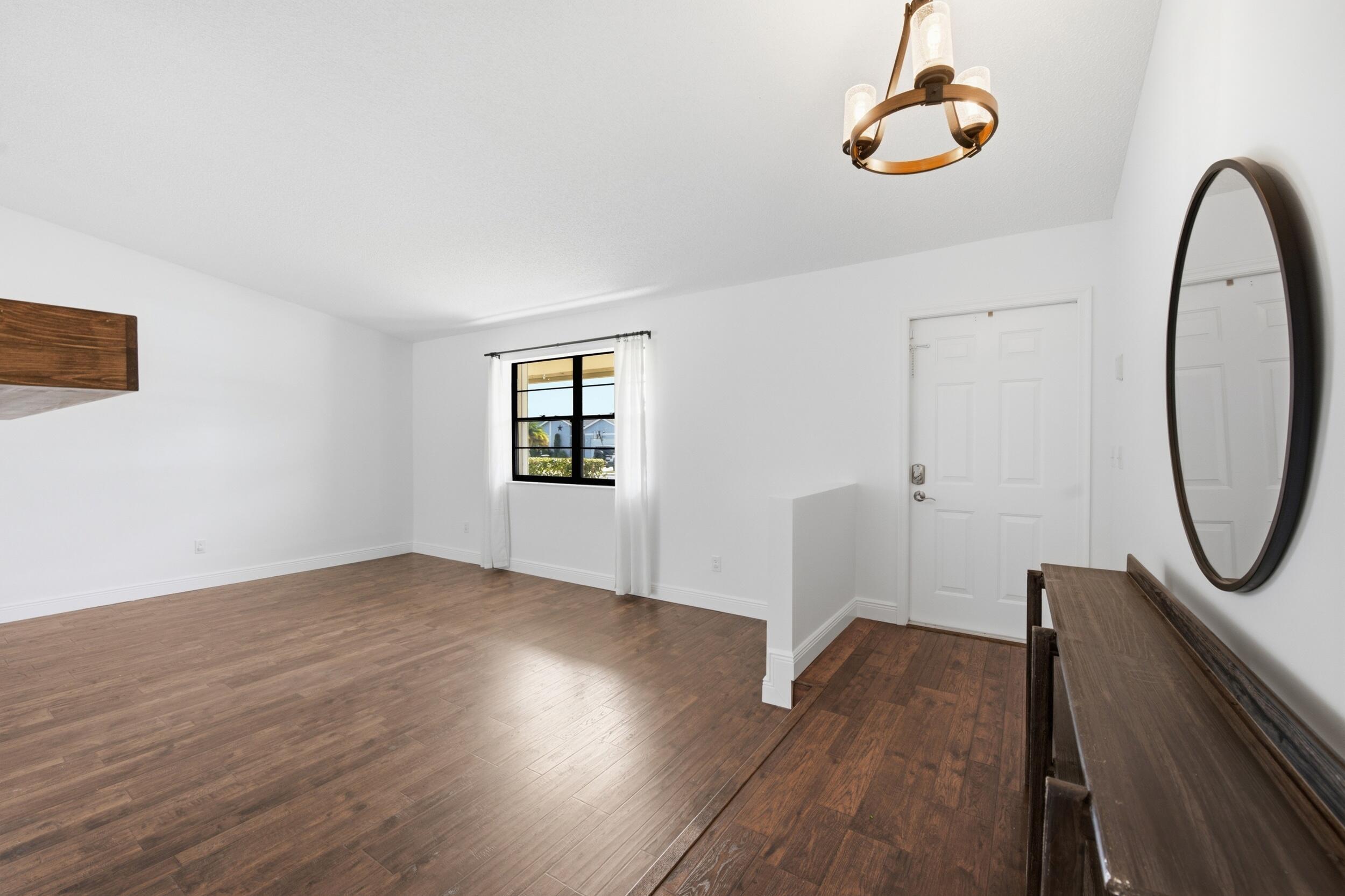 23083 Southwest 54th Avenue Boca Raton, FL 33433 - Photo 10 of 41 Entry/living room