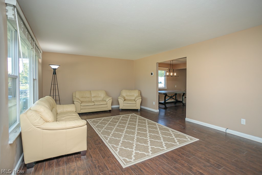 7821 York Road Cleveland, OH 44130 - Photo 3 of 25 Gallery Image 3