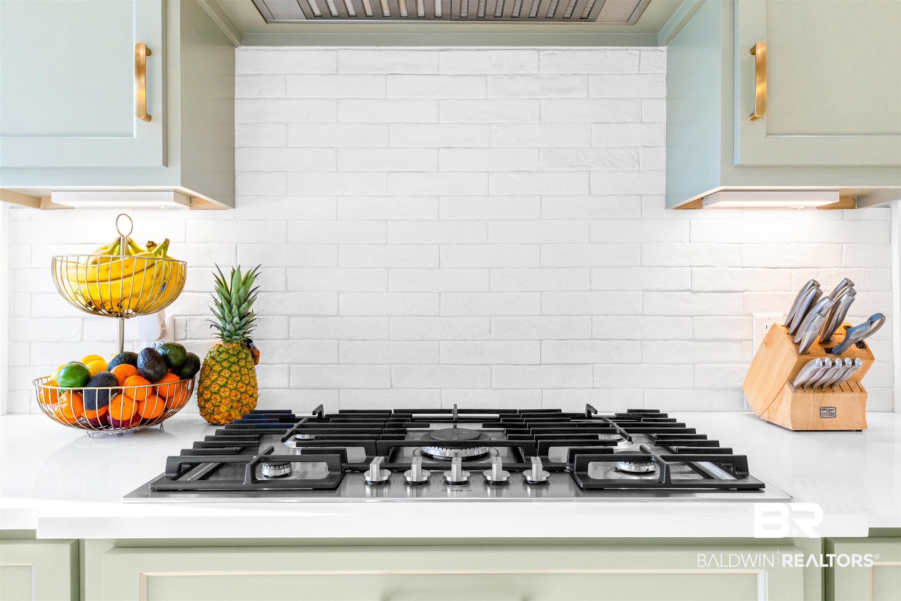 16150 Old Pierce Road Fairhope, AL 36532 - Photo 23 of 65 Kitchen Cooktop