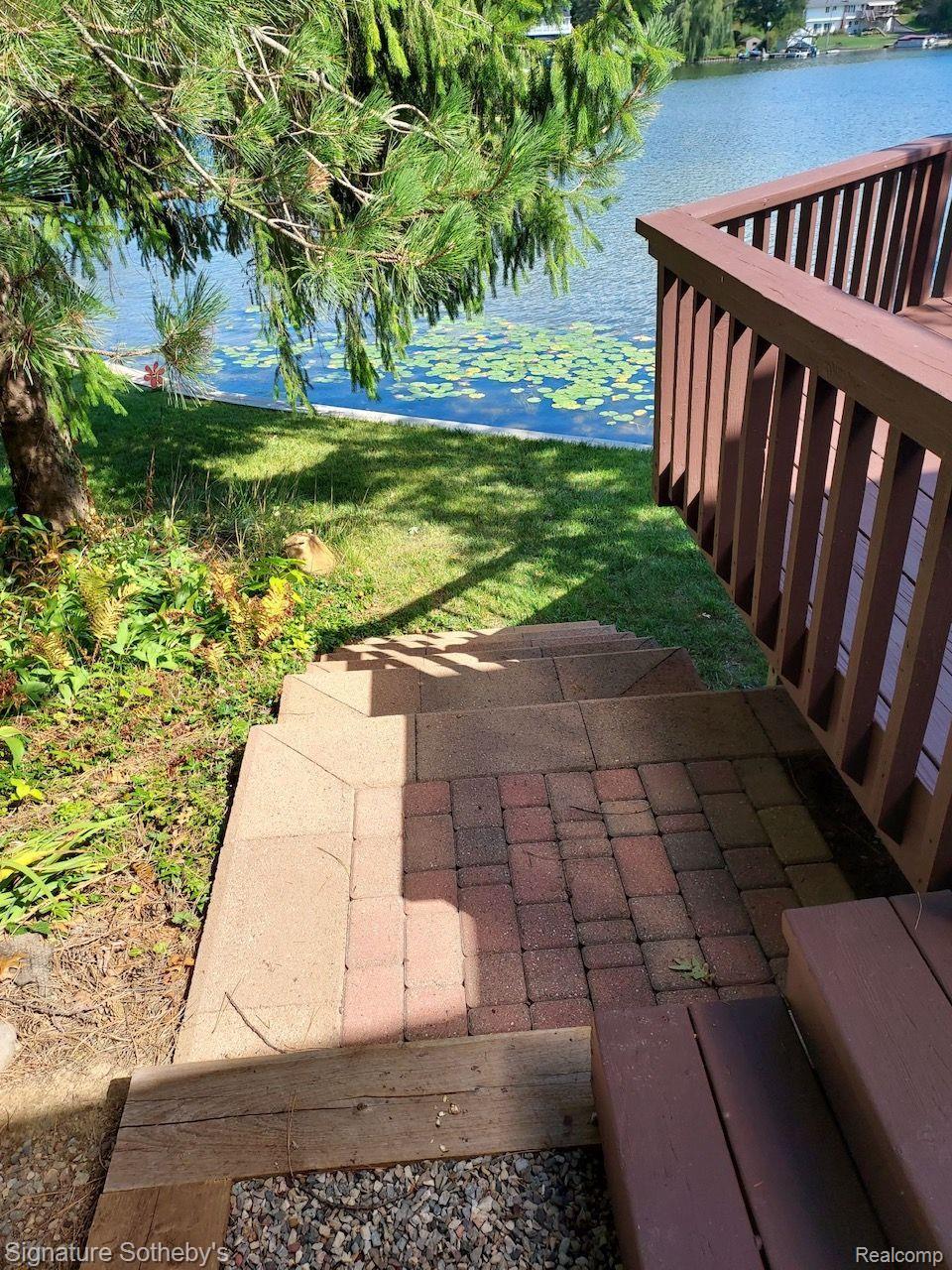 544 Deerpoint Road Leonard, MI 48367 - Photo 18 of 43 Gallery Image 18
