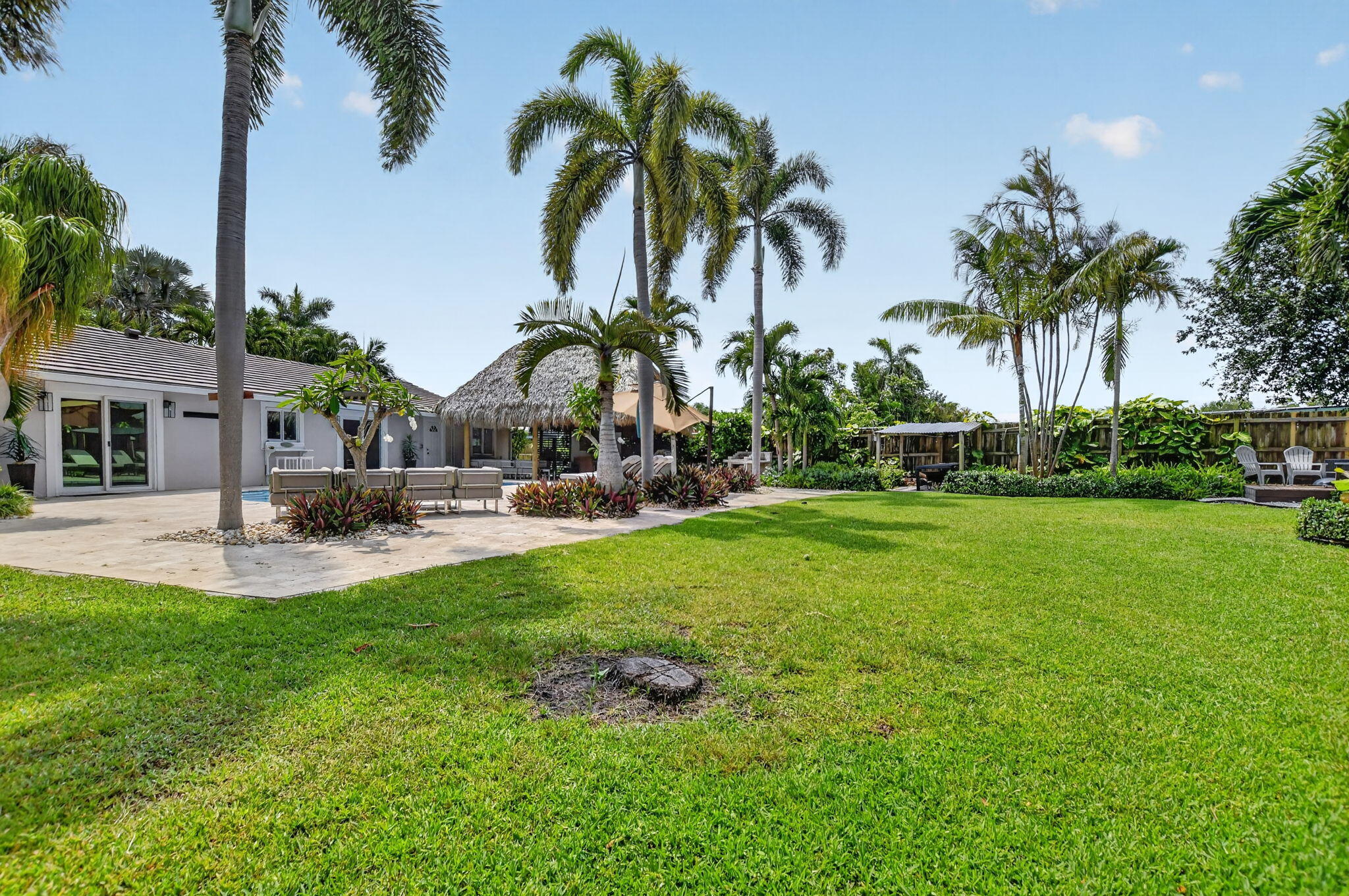 6951 Northeast 7th Avenue Boca Raton, FL 33487 - Photo 58 of 60 58-web-or-mls-DSC_1937