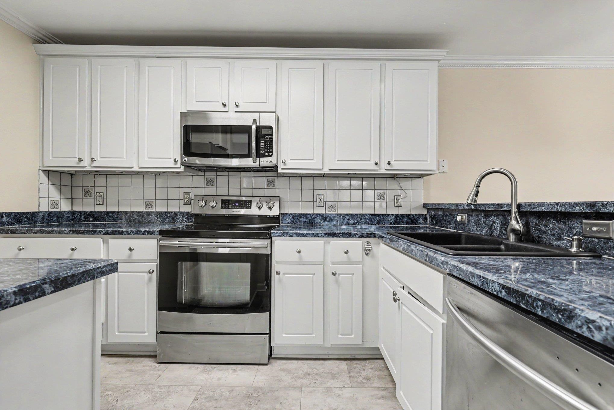 4679 Fringetree Drive, Unit H Murrells Inlet, SC 29576 - Photo 9 of 36