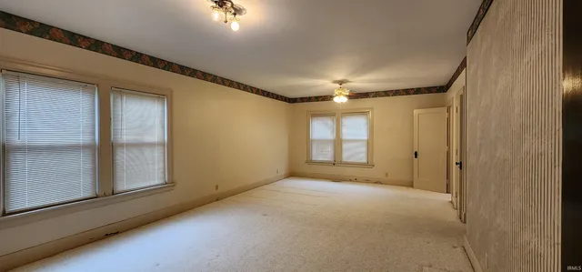 $199,900 | 13 West Hefron Street, Washington, IN 47501