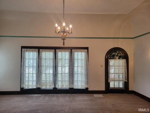 $199,900 | 13 West Hefron Street, Washington, IN 47501