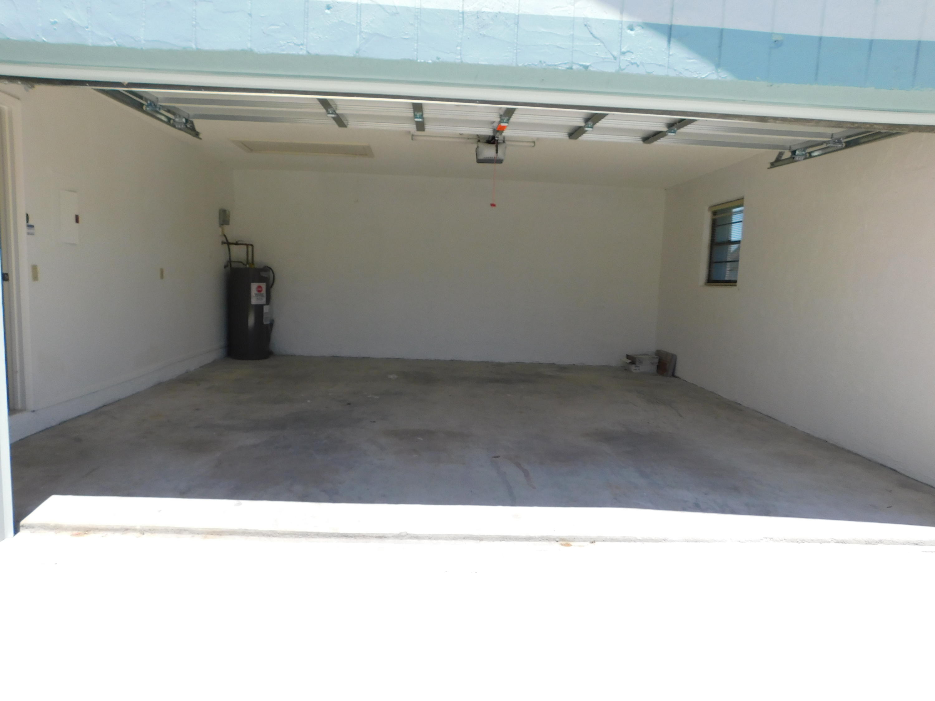 9175 Southwest 20th Street, Unit A Boca Raton, FL 33428 - Photo 21 of 23 GARAGE
