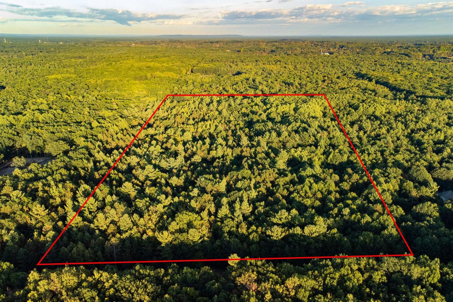 North Wildwood Road Manistee, MI 49660 - Photo 14 of 15 20250402161430344197000000-o