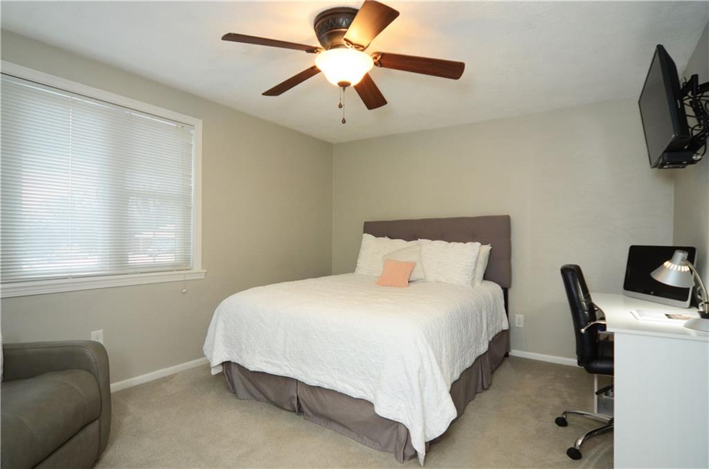 146 Shafer Road Coraopolis, PA 15108 - Photo 12 of 25 Elegant master bedroom.