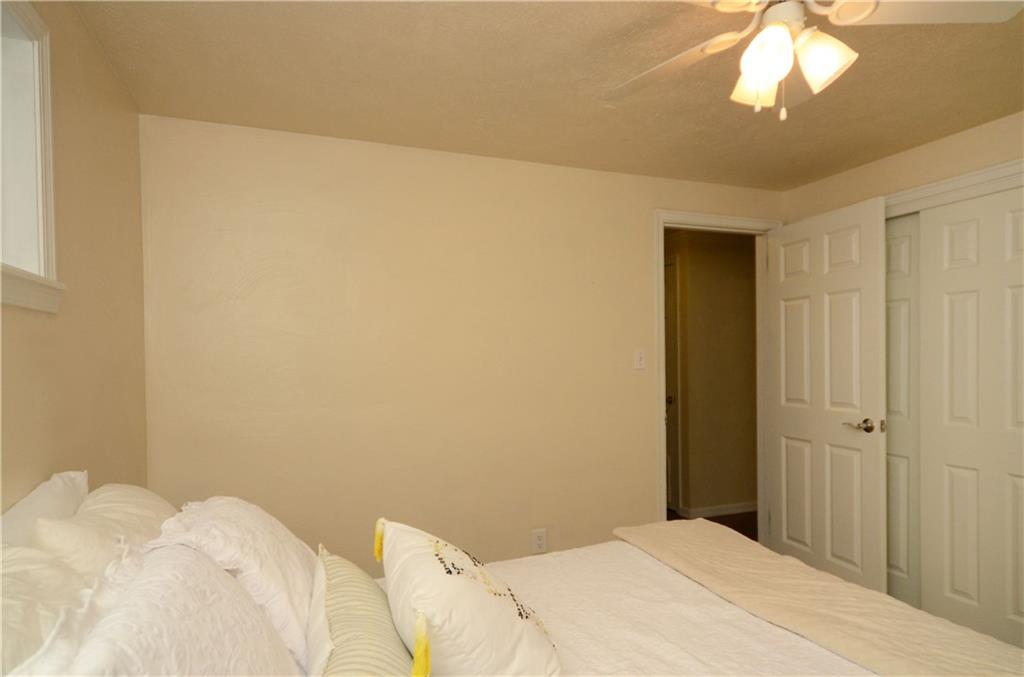 146 Shafer Road Coraopolis, PA 15108 - Photo 17 of 25 Second bedroom with large closet.