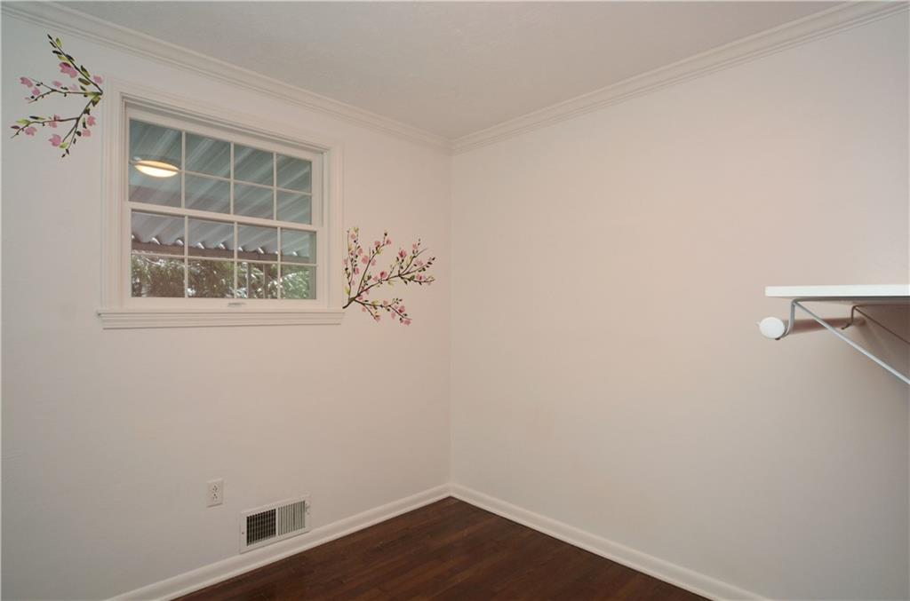 146 Shafer Road Coraopolis, PA 15108 - Photo 19 of 25 Third bedroom could also serve as an office.