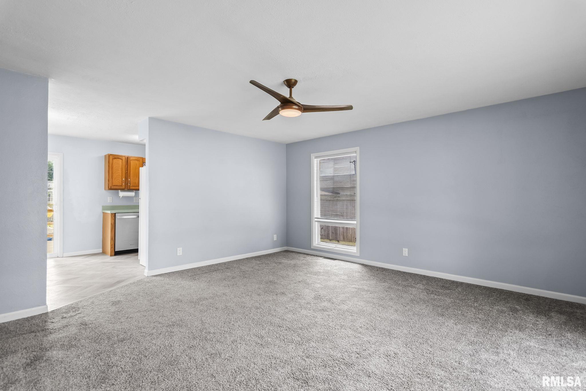 4 North Oxford Road Springfield, IL 62702 - Photo 6 of 32