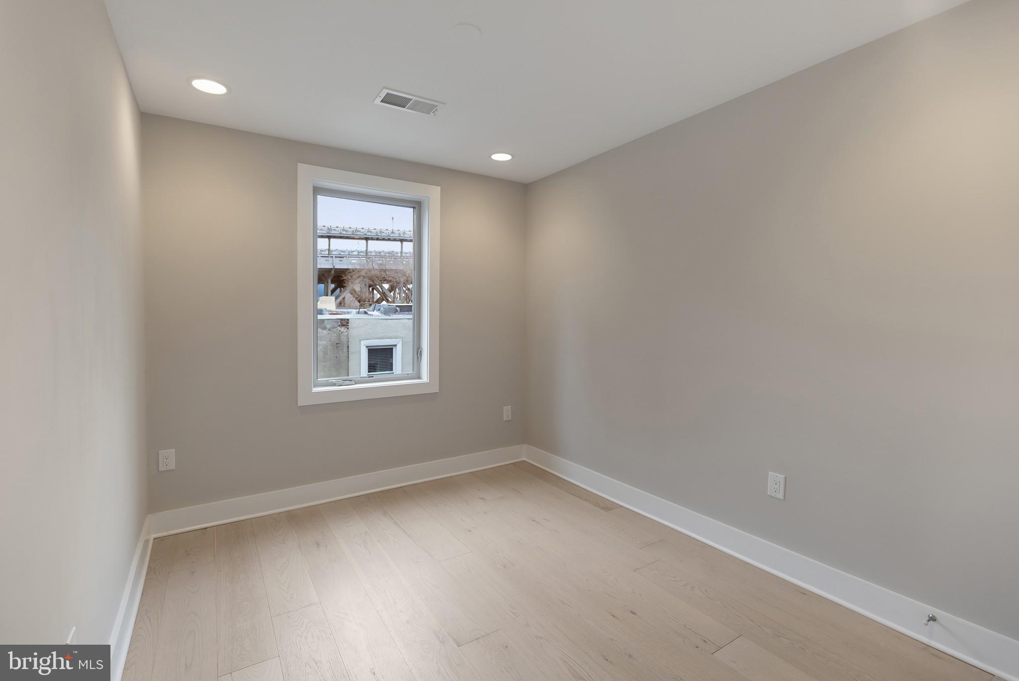 151 North 2nd Street, Unit 5 Philadelphia, PA 19106 - Photo 15 of 27