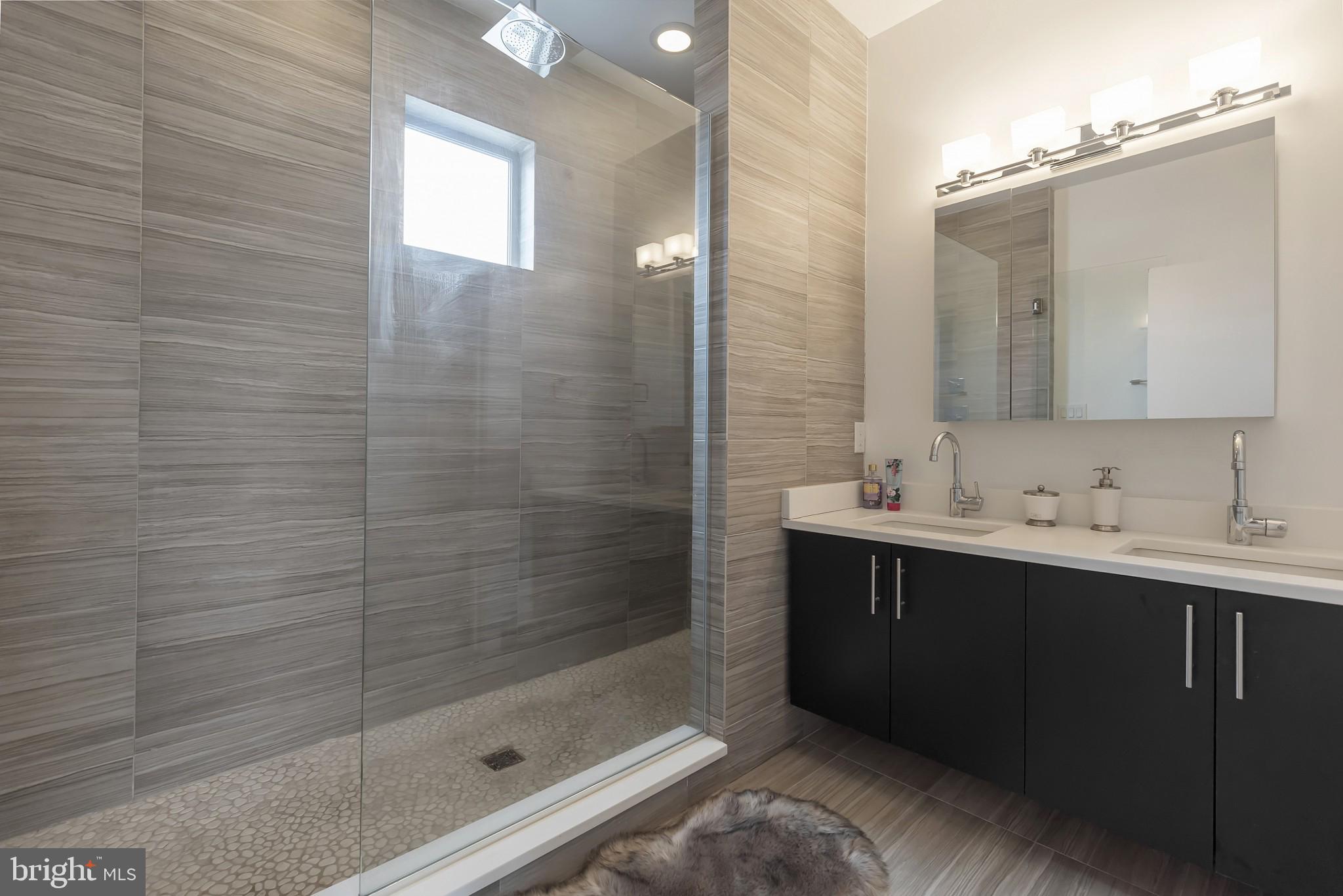 151 North 2nd Street, Unit 5 Philadelphia, PA 19106 - Photo 18 of 27