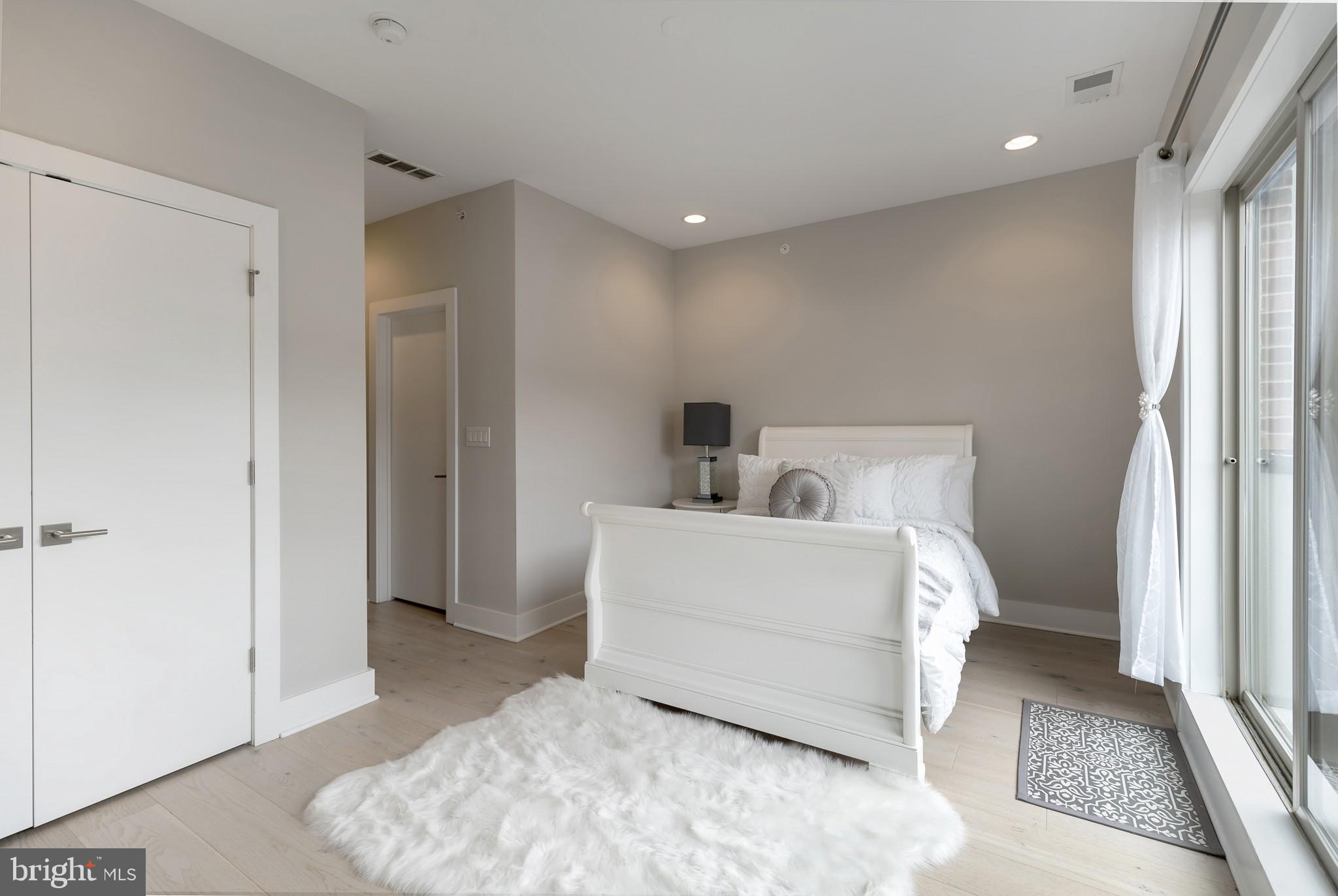 151 North 2nd Street, Unit 5 Philadelphia, PA 19106 - Photo 21 of 27