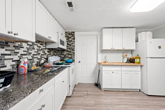 $899,900 | 304 1st Avenue North, Myrtle Beach, SC 29577