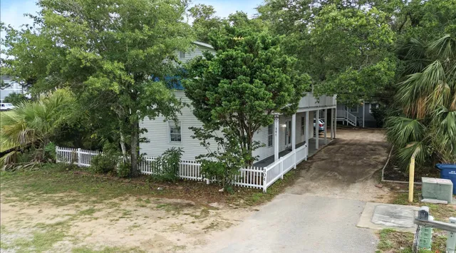 $899,900 | 304 1st Avenue North, Myrtle Beach, SC 29577