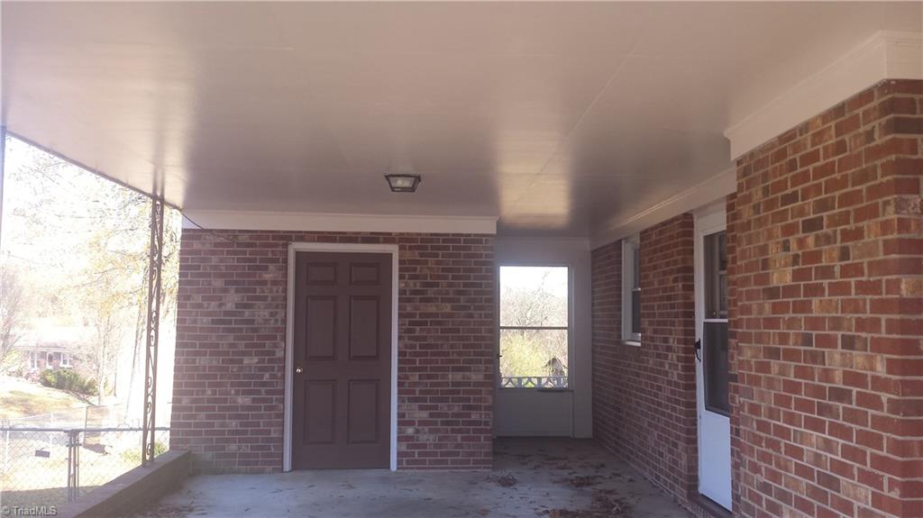 313 Shady Grove Road Eden, NC 27288 - Photo 2 of 11 Gallery Image 2